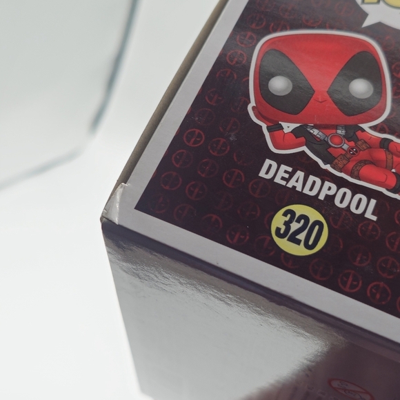 Funko POP! Marvel Deadpool Parody #320 Vinyl Bobble Figure - Picture 9 of 11